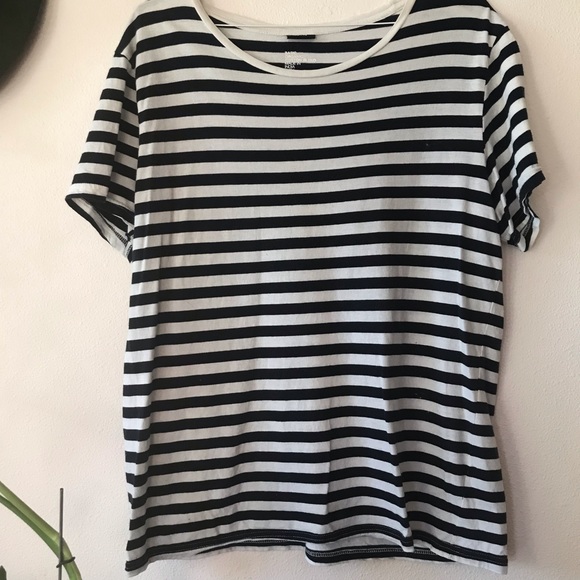 H&M Basics Striped Tee - Picture 4 of 7